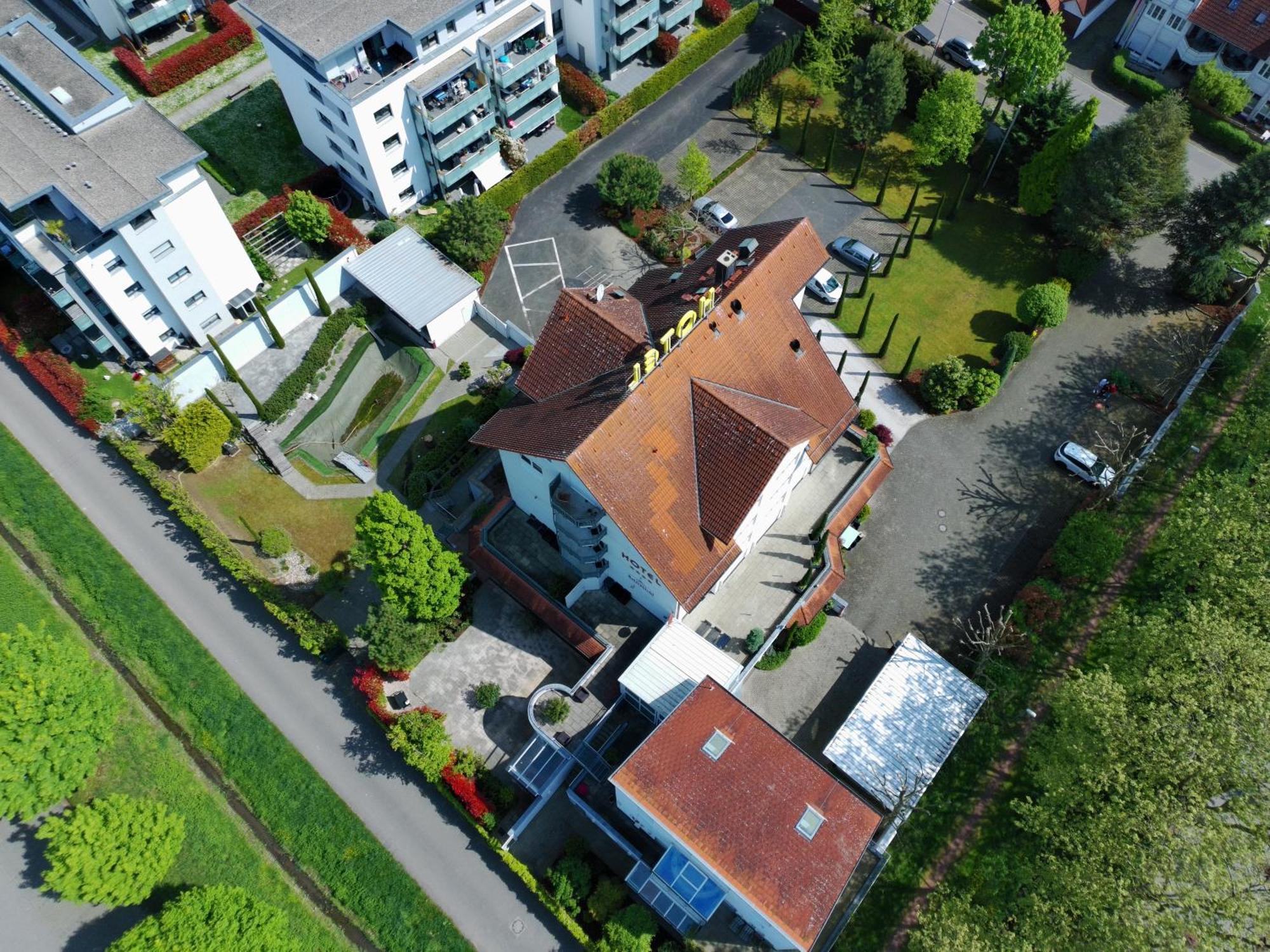 Kirchers Park & Wellnesshotel Kaiserstuhl Garni Endingen am Kaiserstuhl Esterno foto