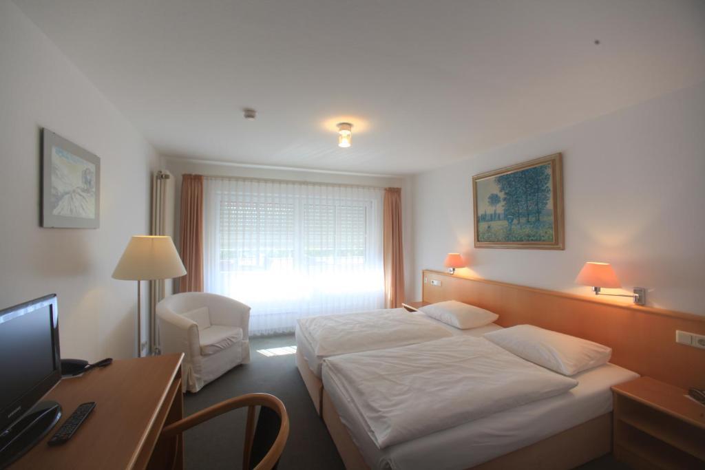 Kirchers Park & Wellnesshotel Kaiserstuhl Garni Endingen am Kaiserstuhl Esterno foto